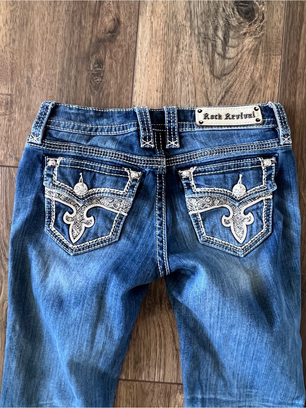 Rock Revival Women’s Arlene Blue Boot Cut Jeans Medium Wash Size 28 - Picture 2 of 16